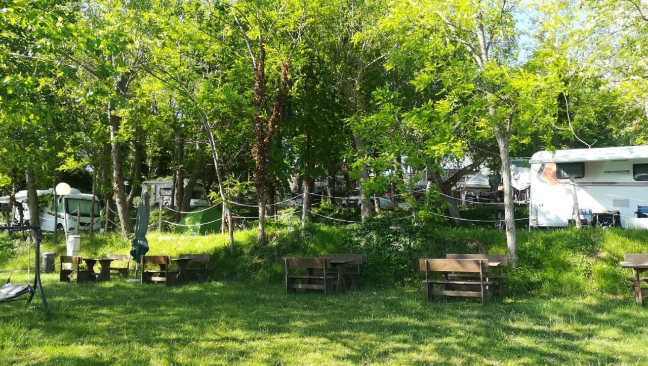 Camping Gabicce Monte Gabicce Mare Exterior photo